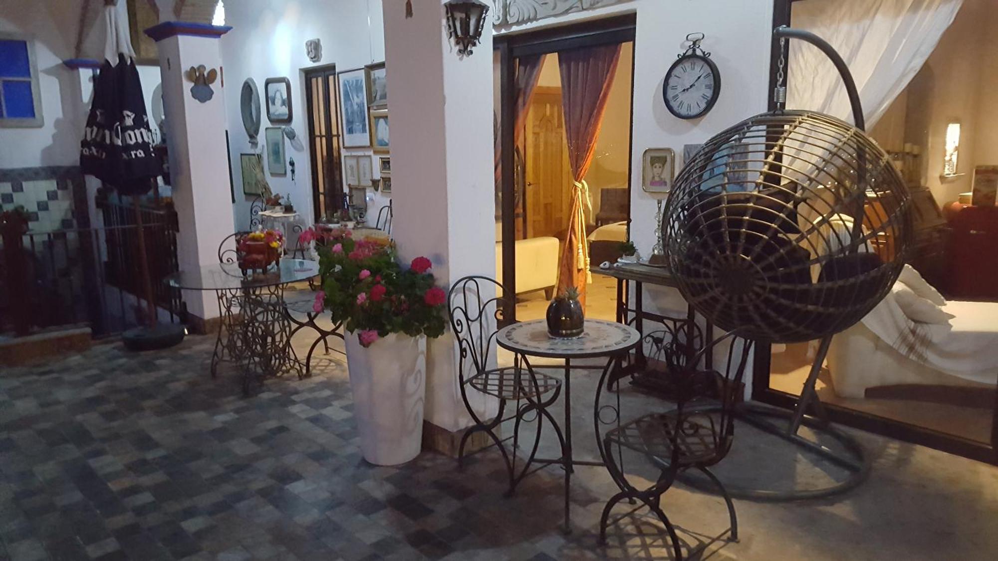 La Casona Azul Bed N Breakfast Santa Rosa de Jauregui Bagian luar foto
