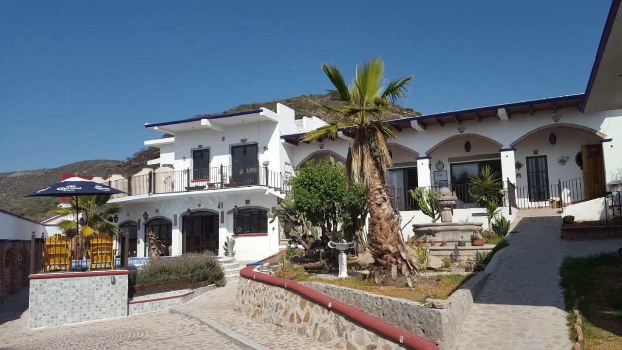 La Casona Azul Bed N Breakfast Santa Rosa de Jauregui Bagian luar foto